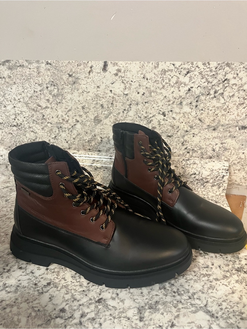 Aldo Men's Black and Brown Leather Lace-Up Ankle Boots size 8